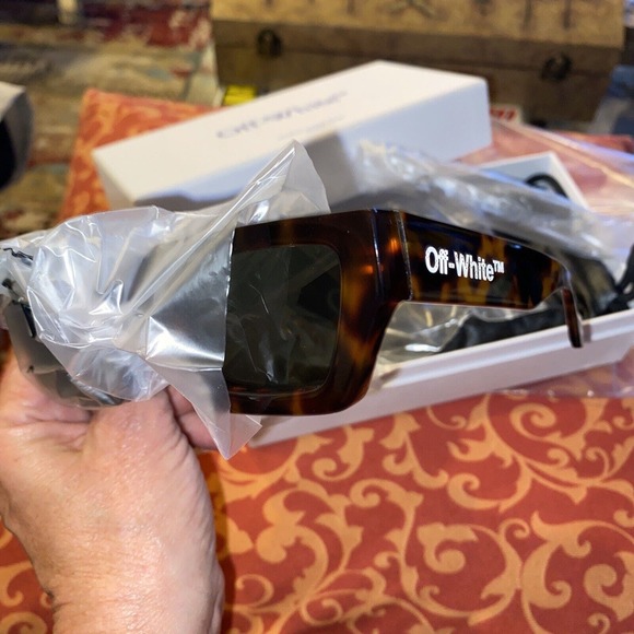 OFF-WHITE Virgil Abloh Sunglasses Manchester Havana Green NEW